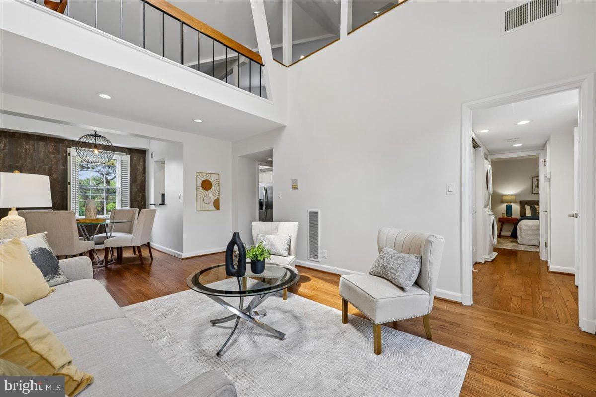 3621 39th Street NW #e323, Washington