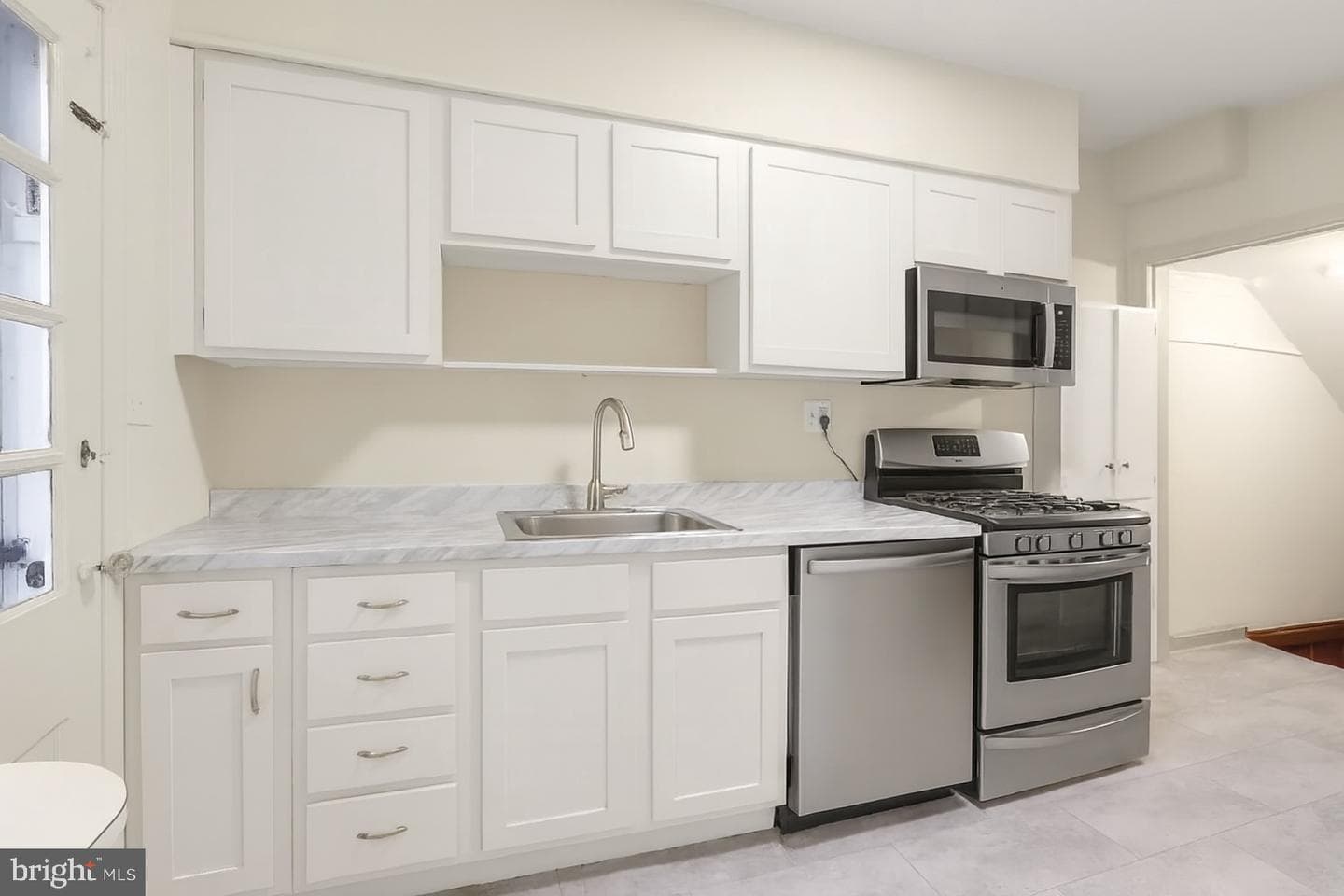 5025 V Street NW photo 11