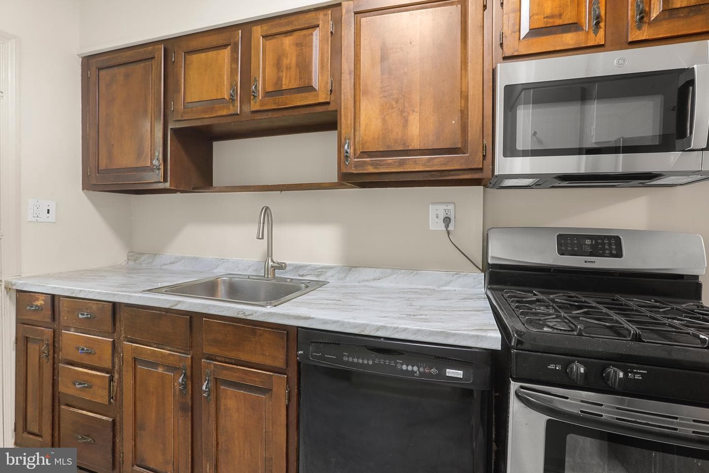 5025 V Street NW photo 12
