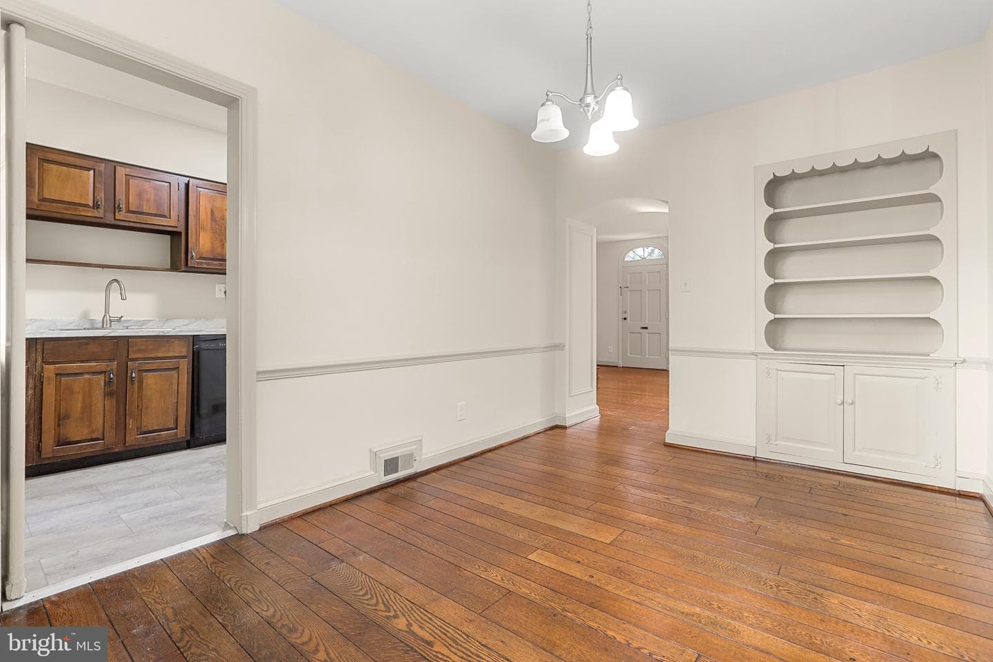 5025 V Street NW photo 7
