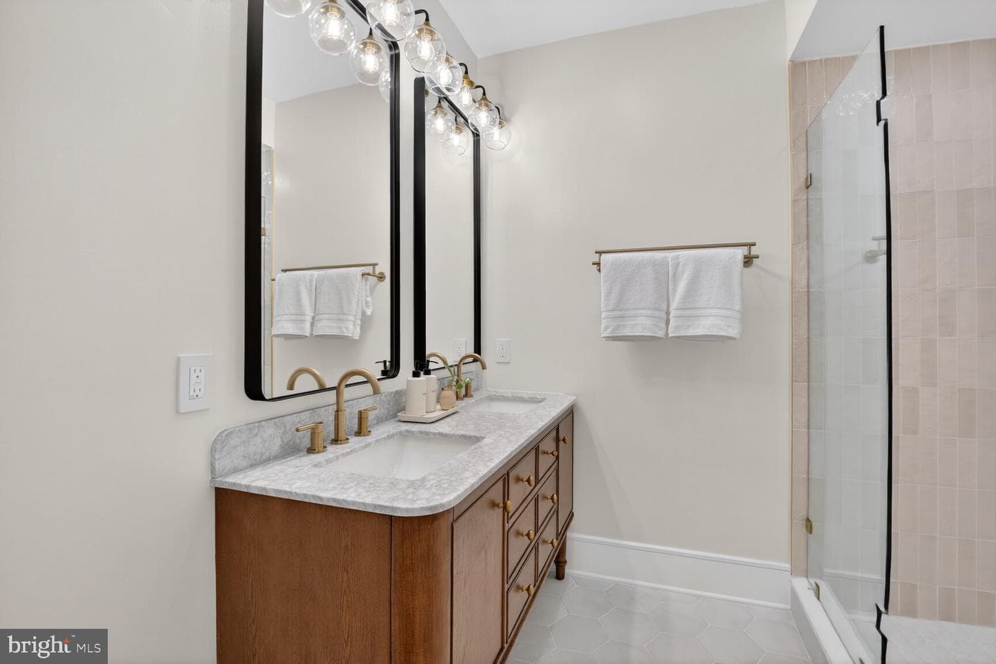 2524 41st Street NW #unit 2 photo 22