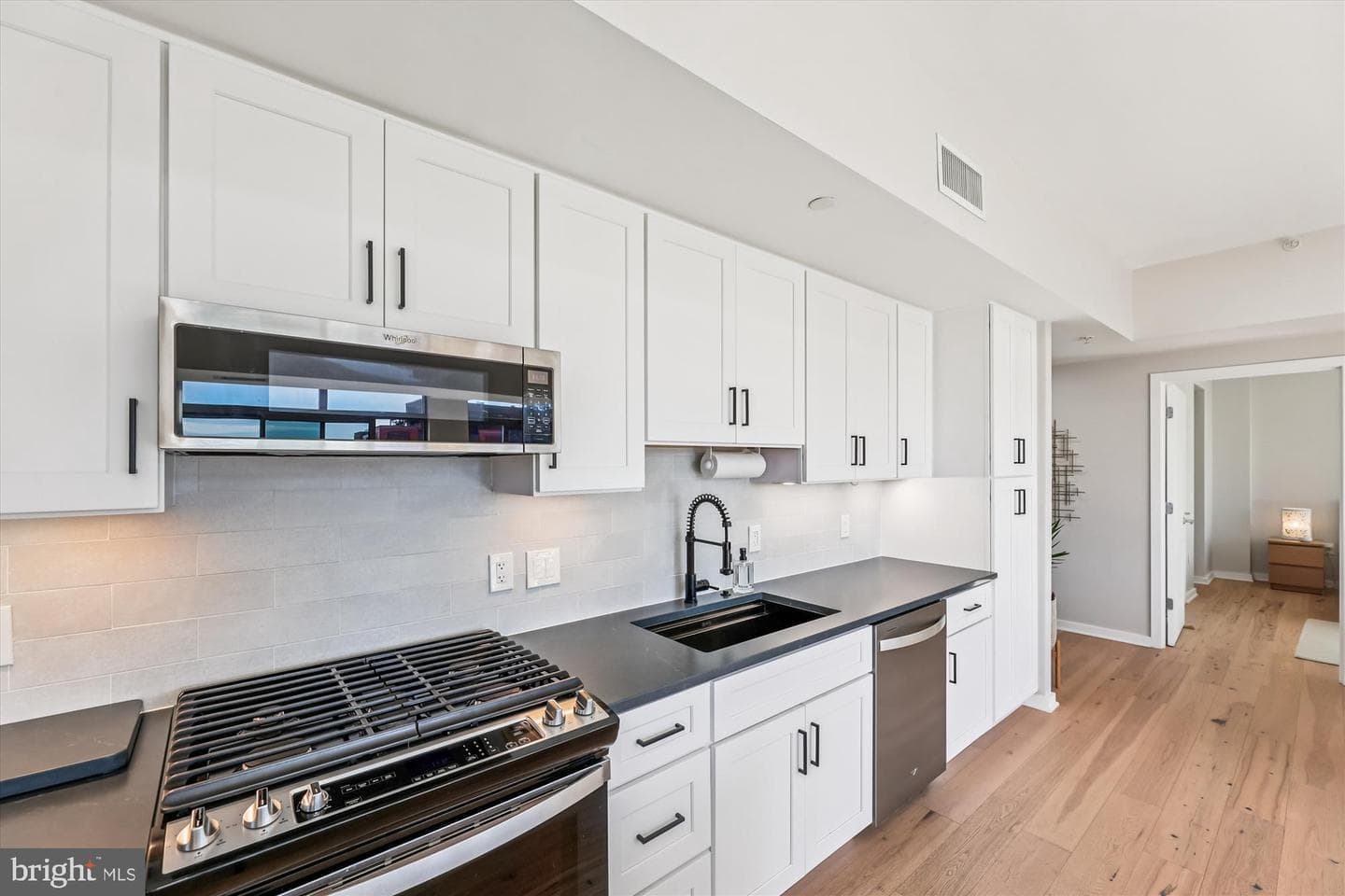 475 K Street NW #1116 photo 9