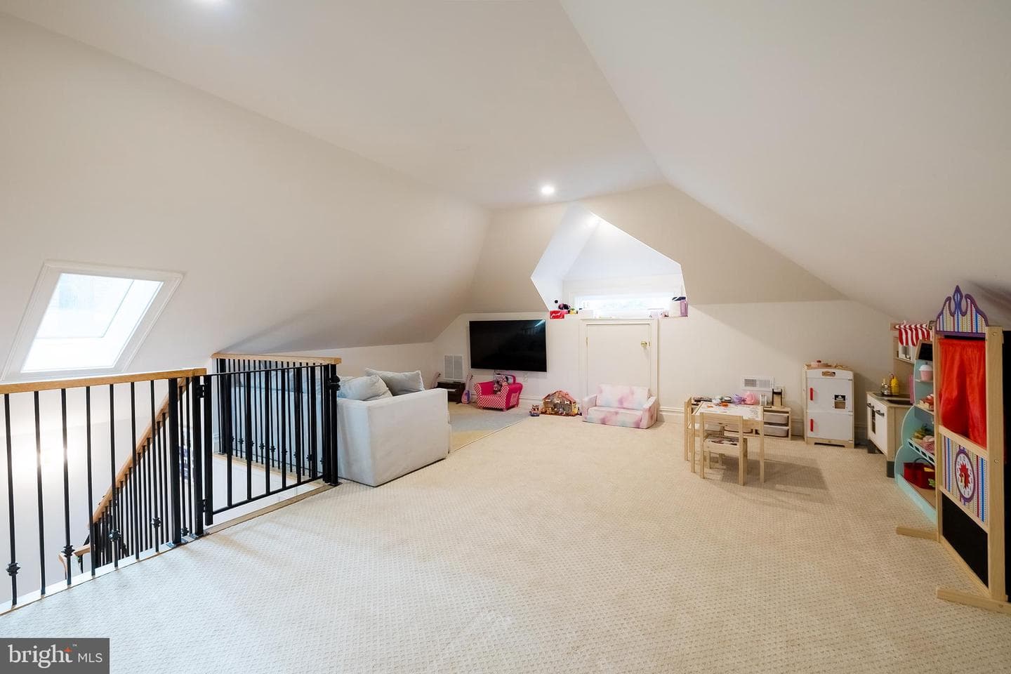 1207 Randolph Street NE photo 34