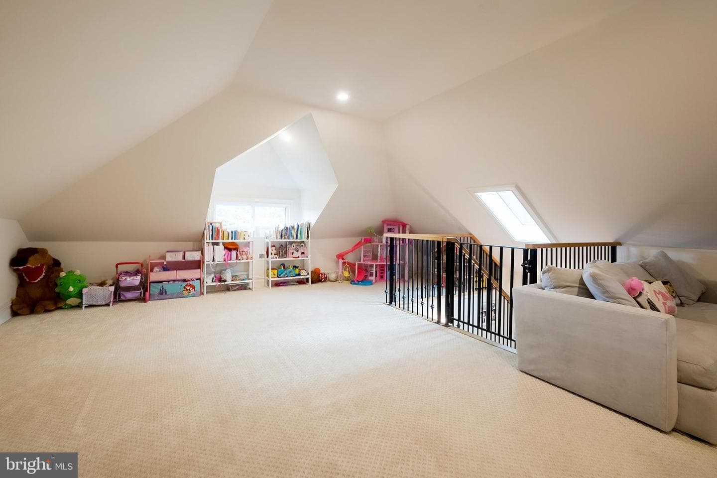 1207 Randolph Street NE photo 35