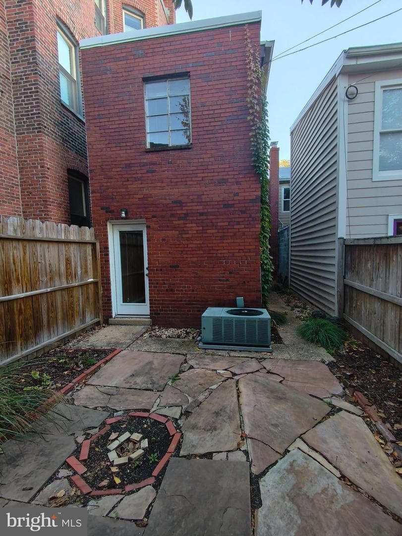 420 East Capitol Street NE photo 11