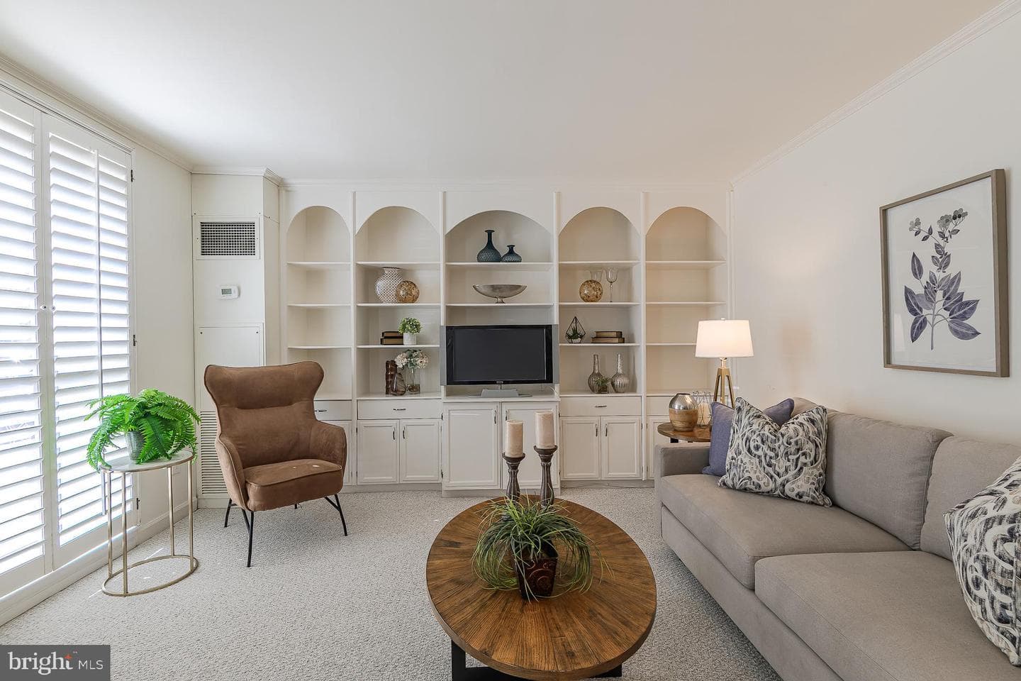 333 2nd Street NE #206 photo 5