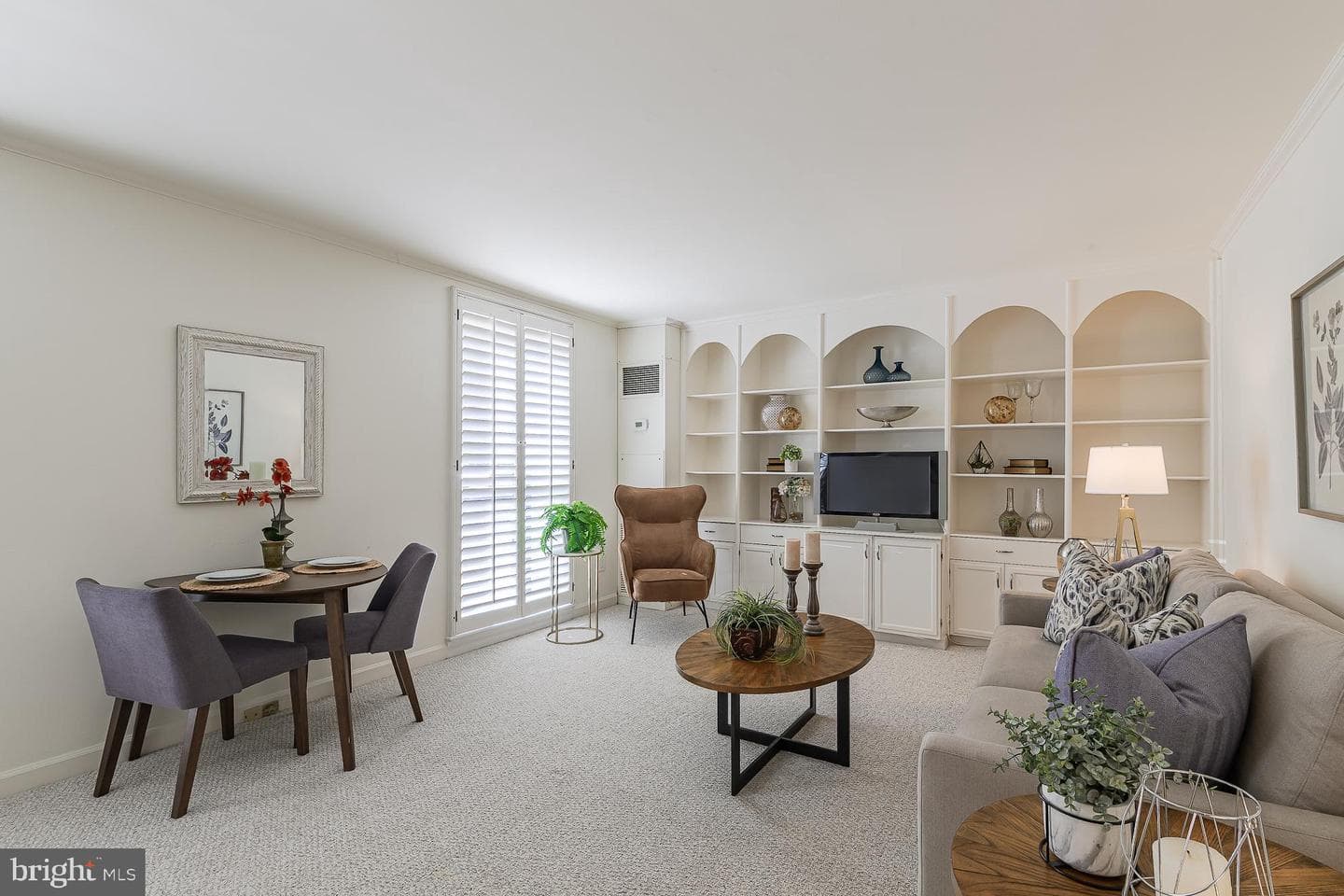 333 2nd Street NE #206 photo 6