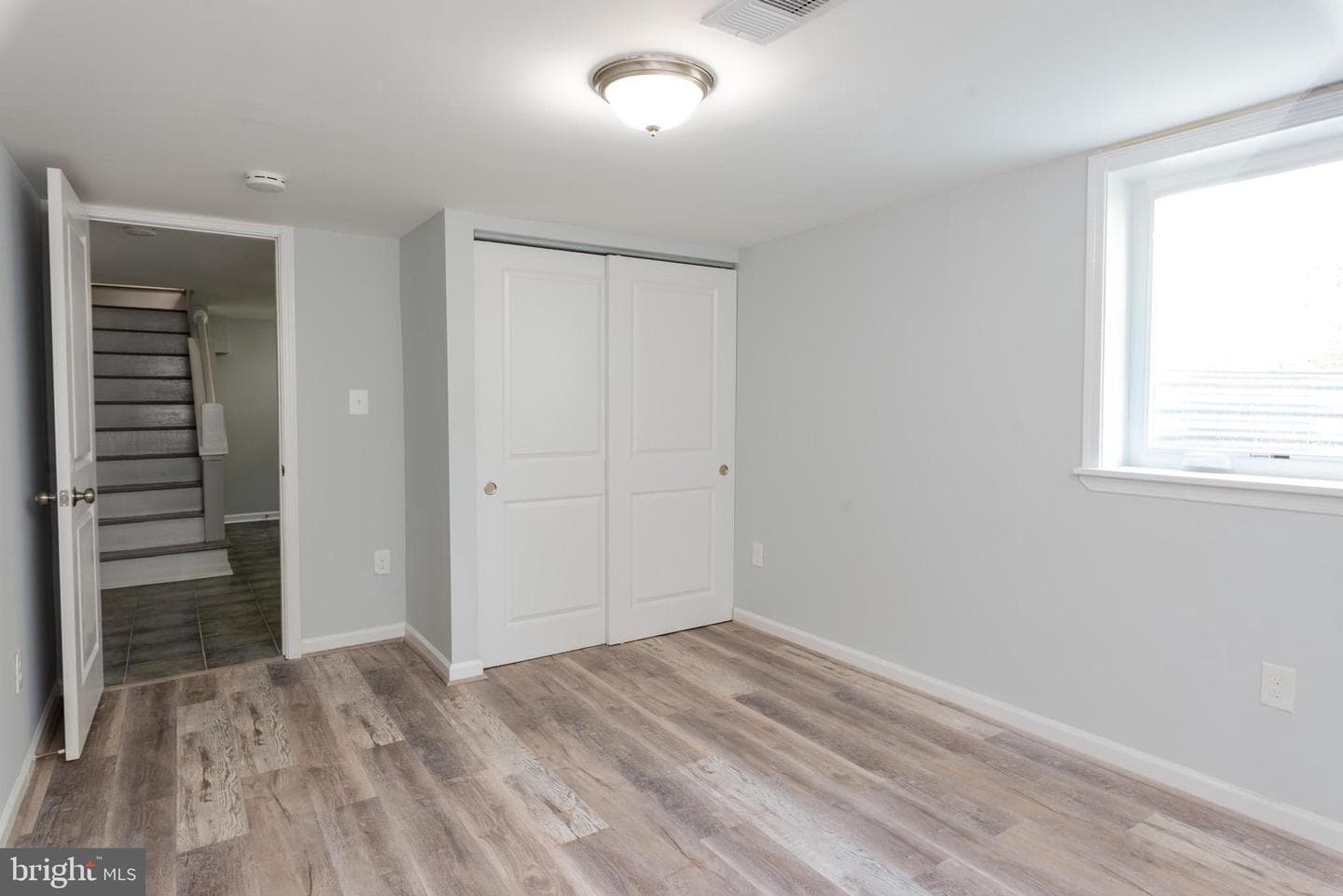 5513 Jay Street NE photo 12