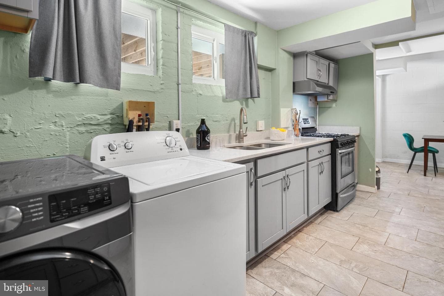 1790 Verbena Street NW photo 29