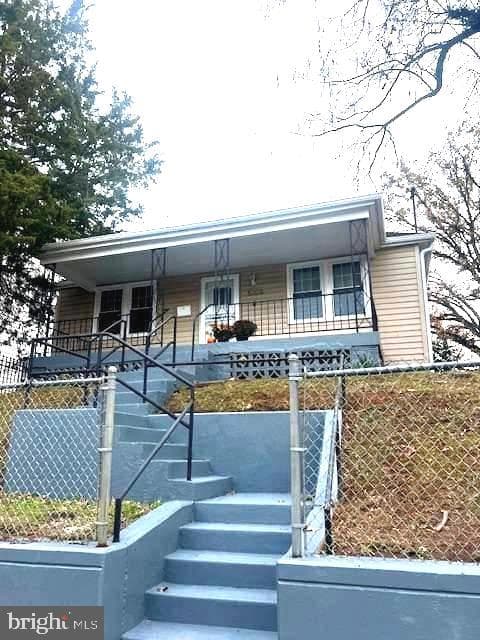5109 Bass Place SE photo 2