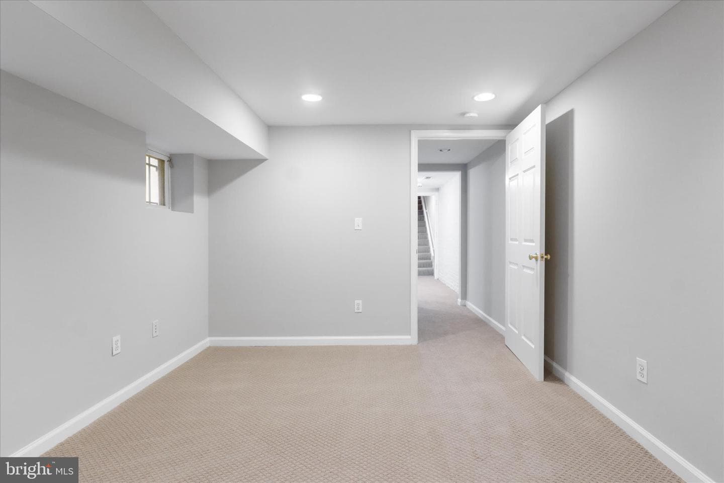 1327 Harvard Street NW photo 46