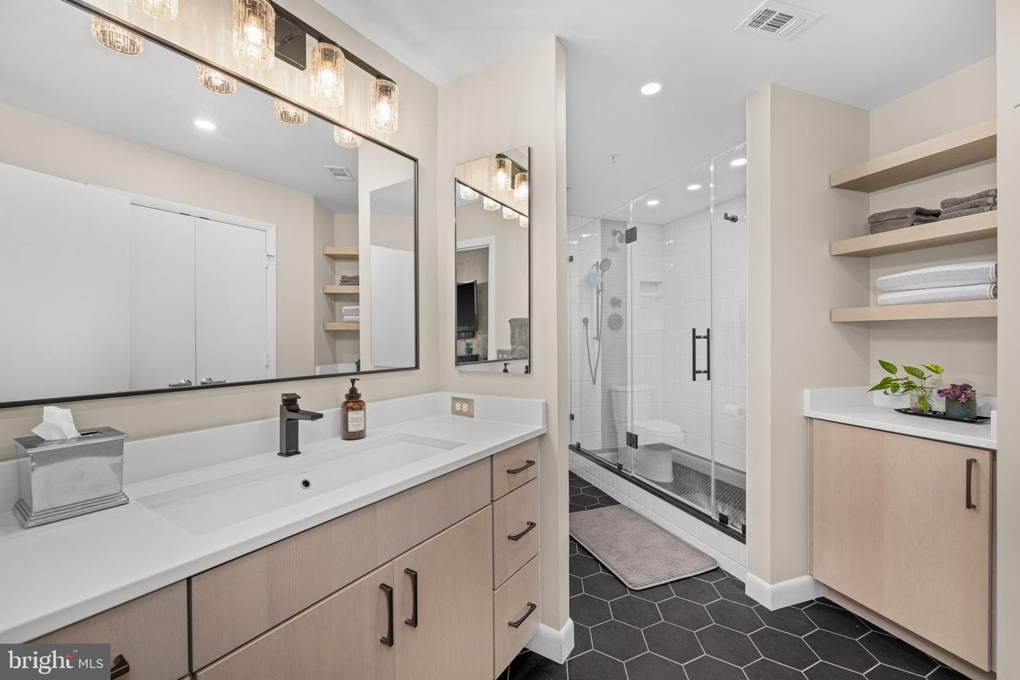 400 Massachusetts Avenue NW #1011 photo 19