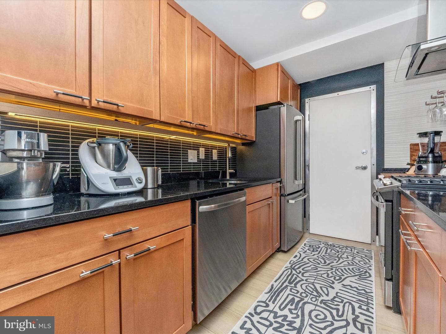 3900 Tunlaw Road NW #604 photo 17