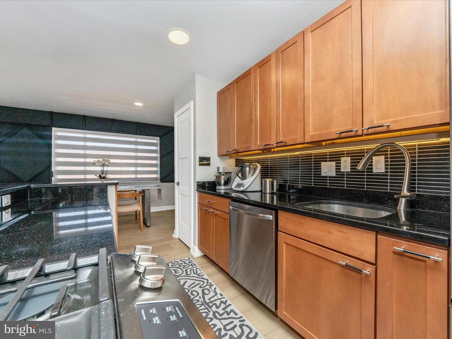 3900 Tunlaw Road NW #604 photo 18