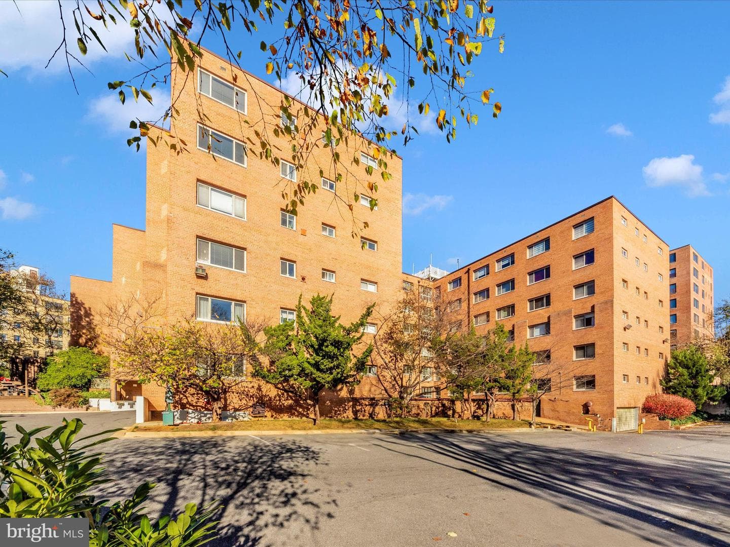 3900 Tunlaw Road NW #104 photo 32