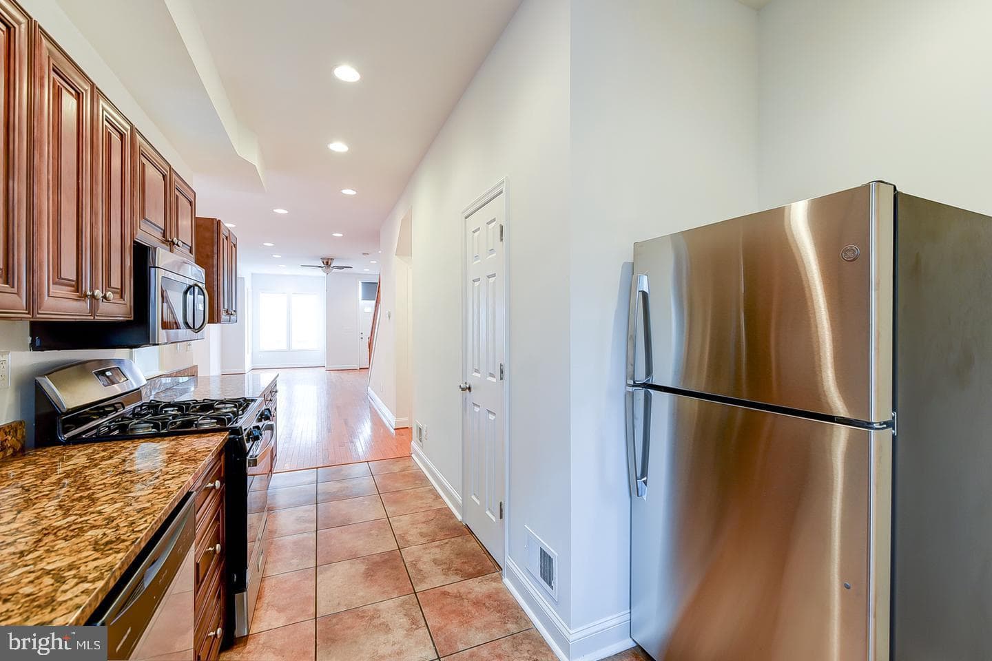 14 Florida Avenue NE photo 12