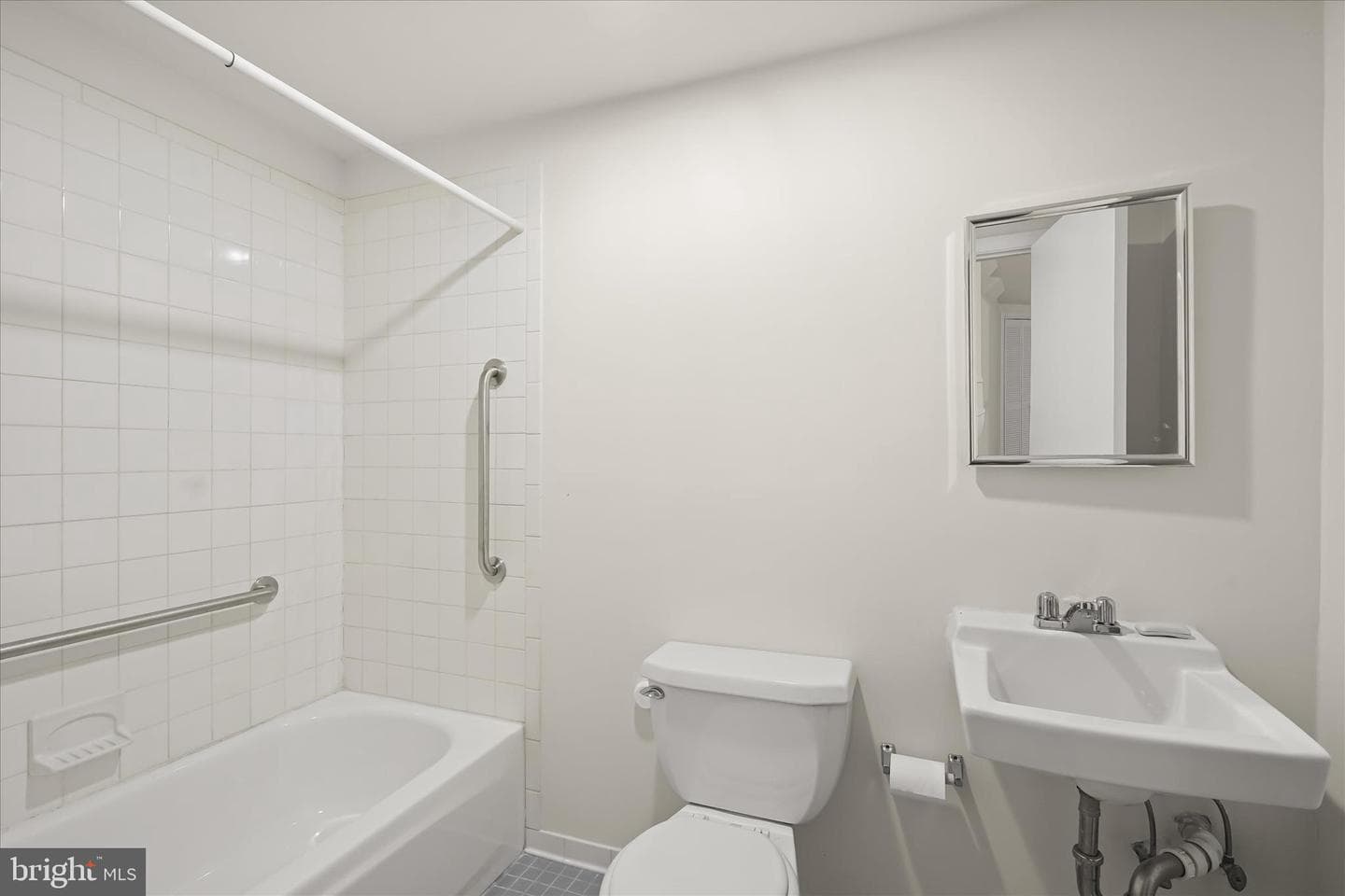 1342 Hamlin Street NE photo 21