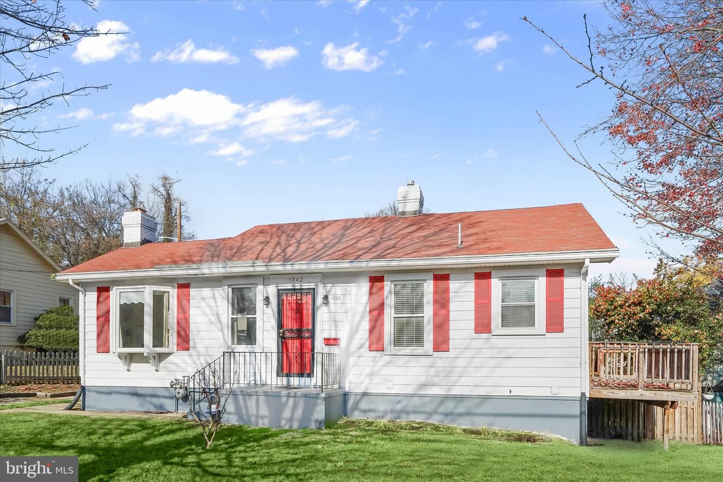1342 Hamlin Street NE photo 29
