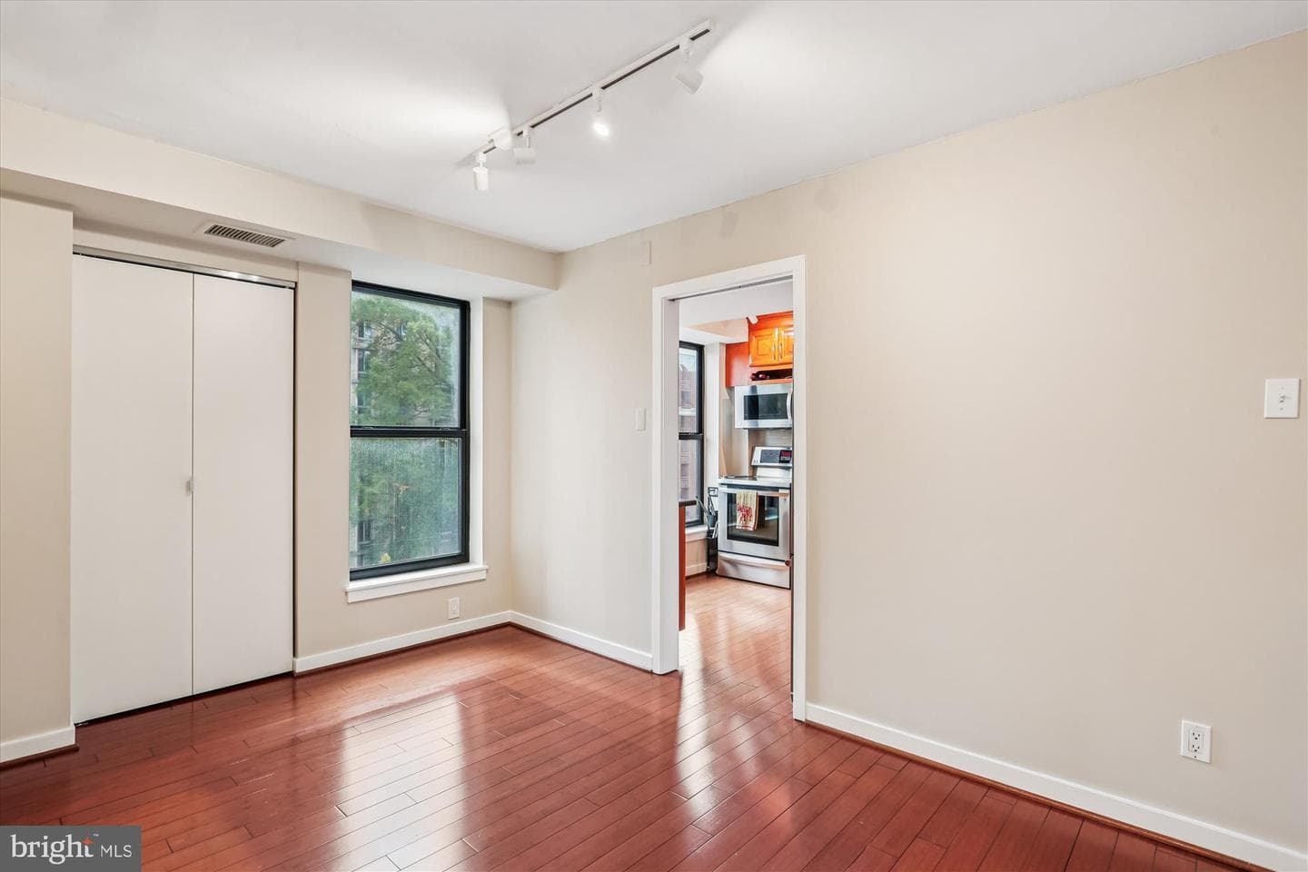 2501 K Street NW #5a photo 4