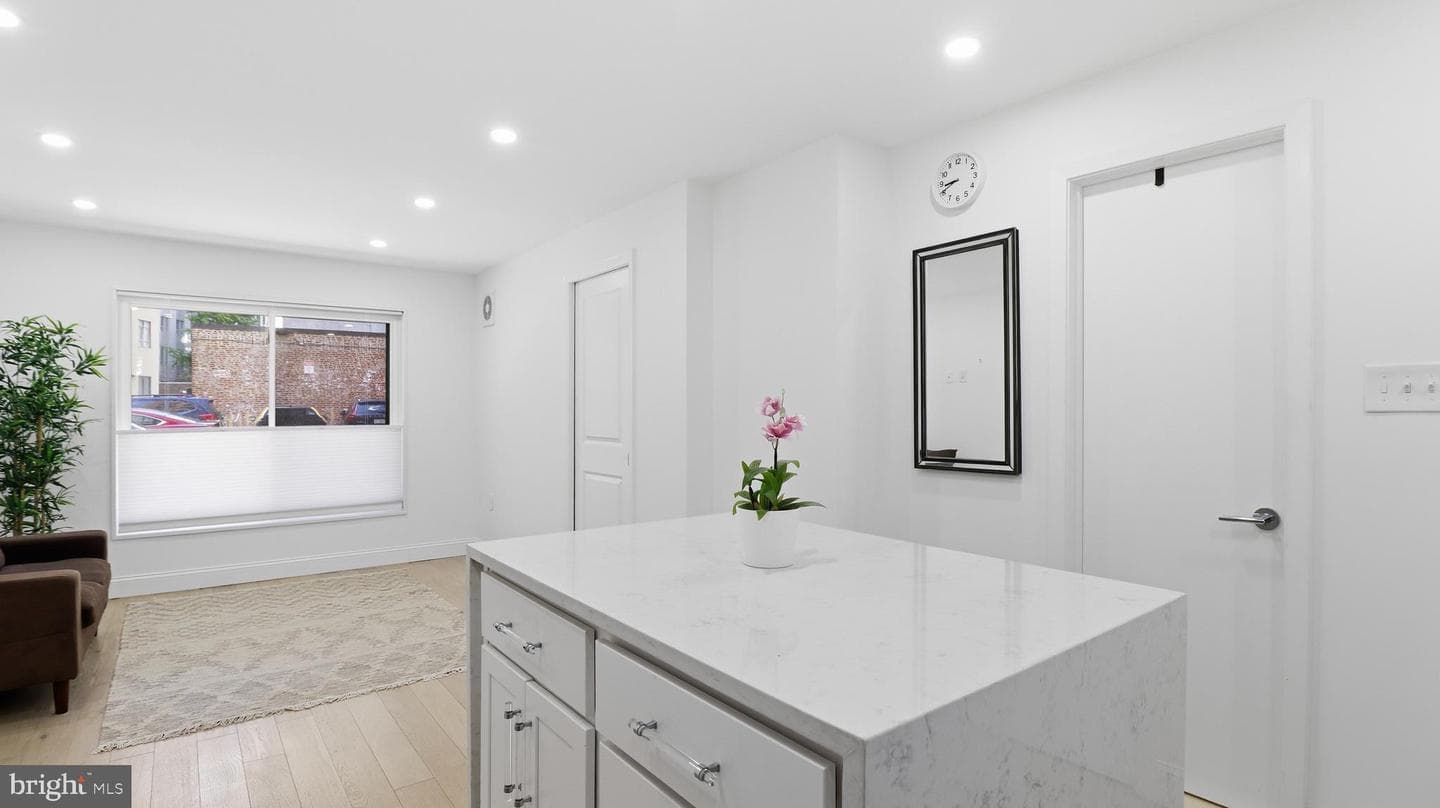 1718 P Street NW #l18 photo 3