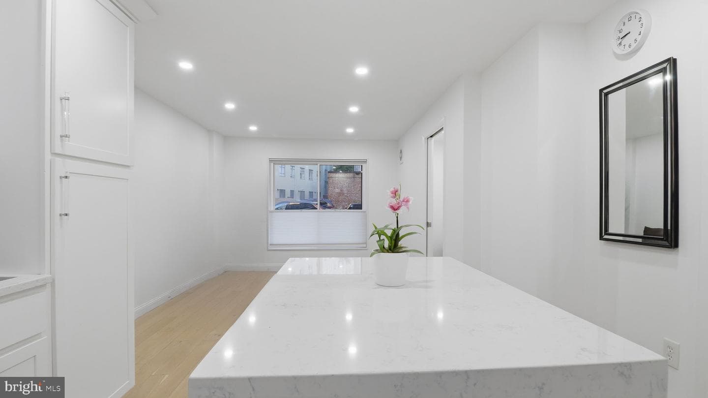 1718 P Street NW #l18 photo 4