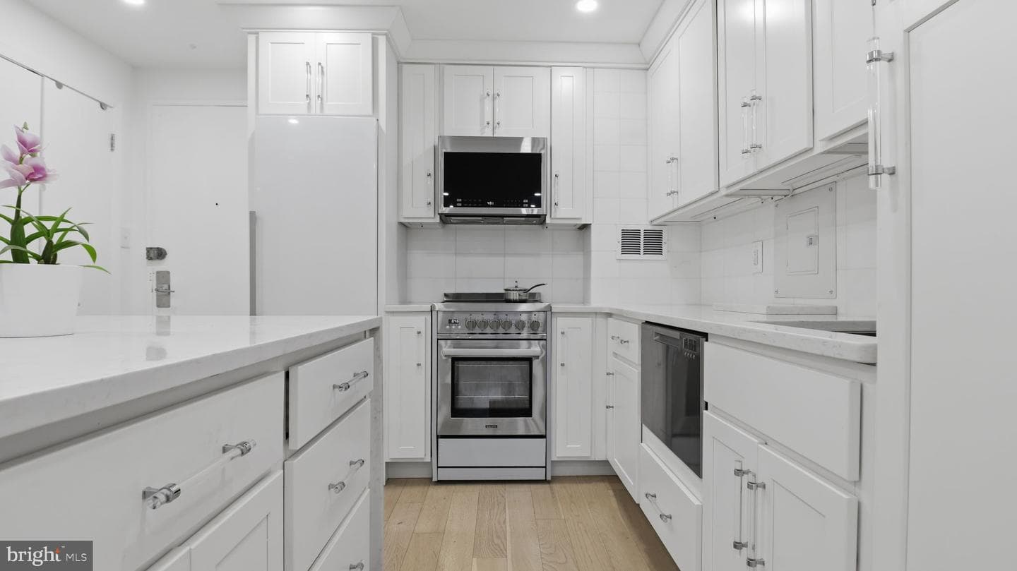 1718 P Street NW #l18 photo 8