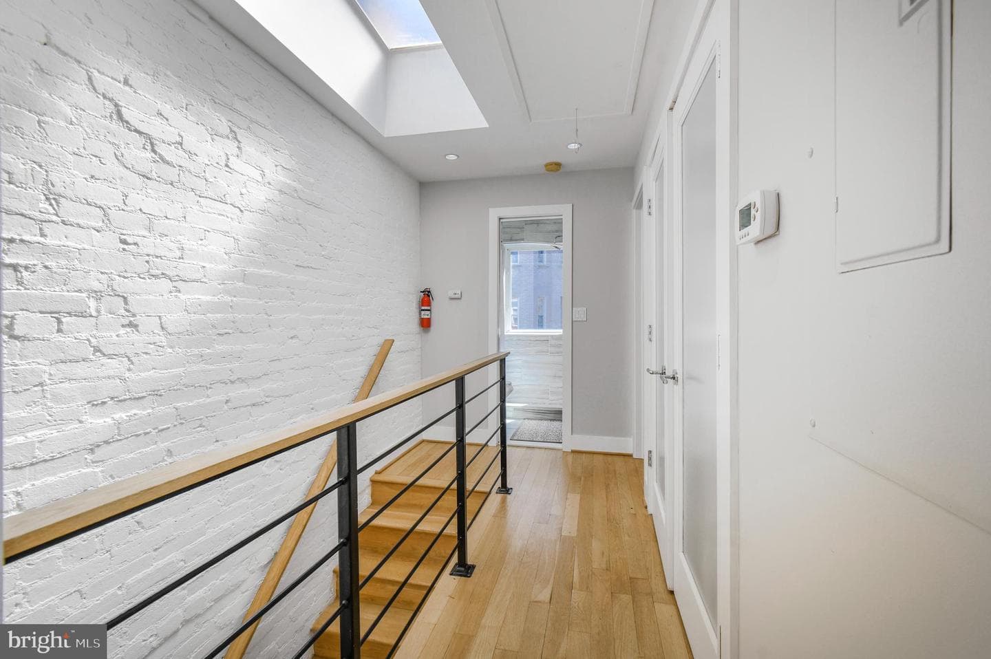 1538 Swann Street NW photo 9