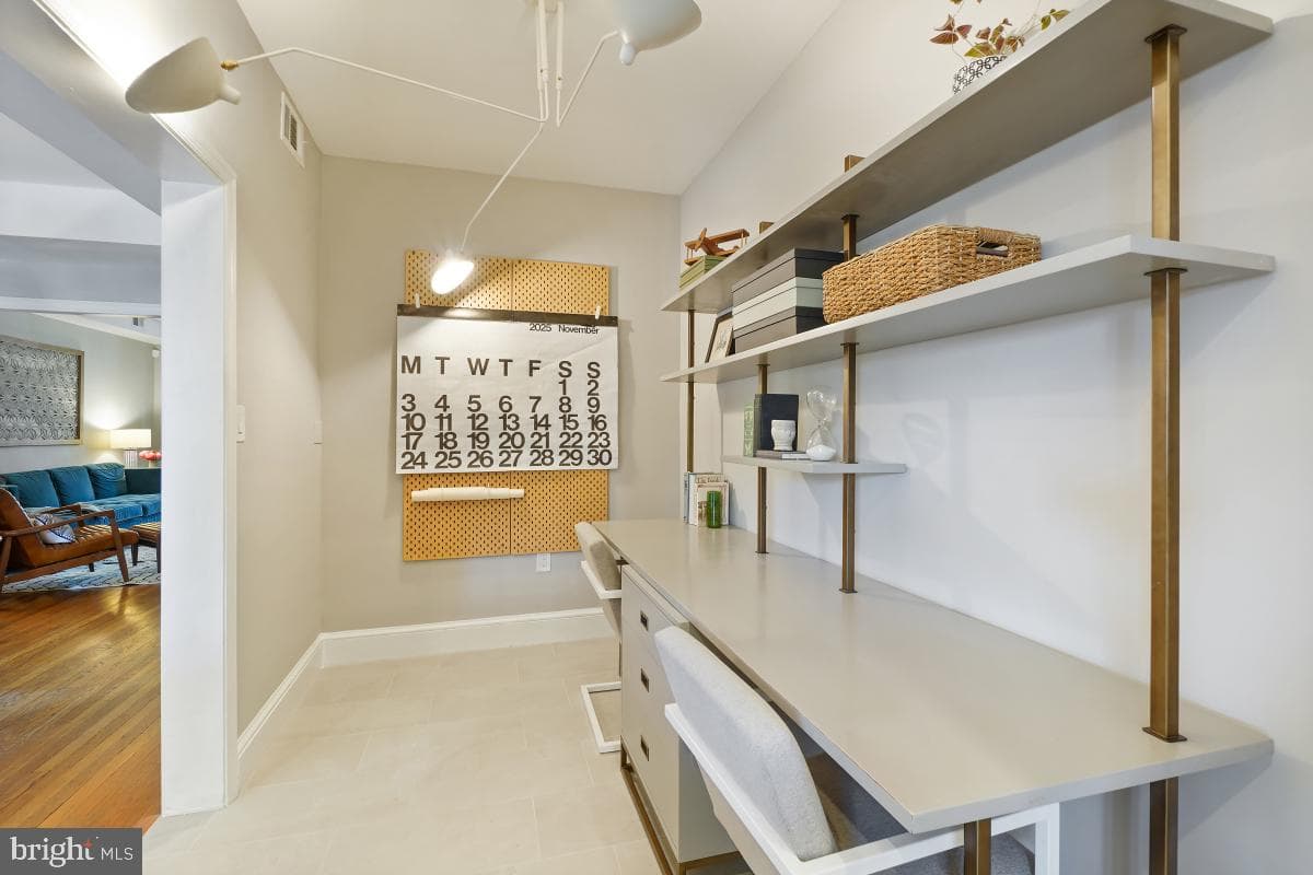 417 Emerson Street NW photo 23