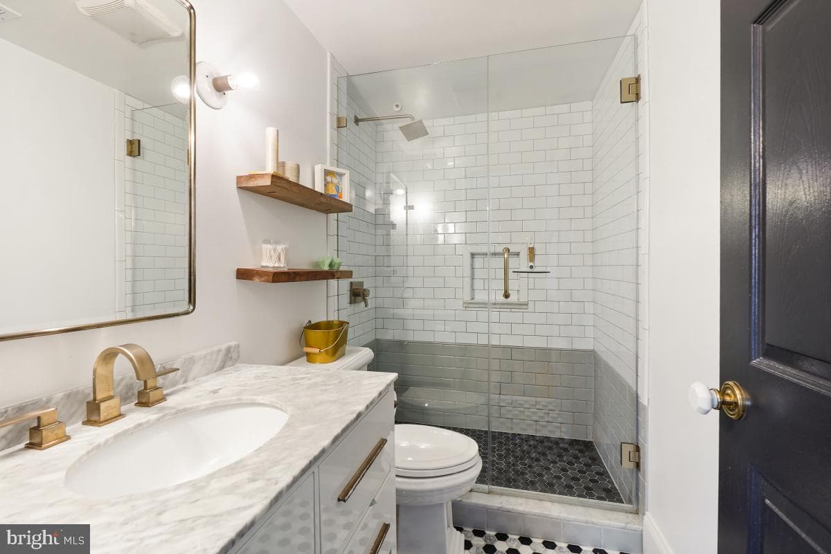 417 Emerson Street NW photo 34