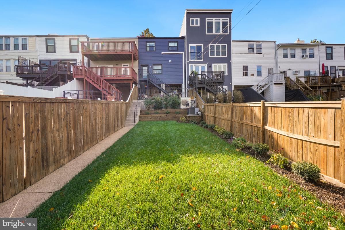 417 Emerson Street NW photo 44