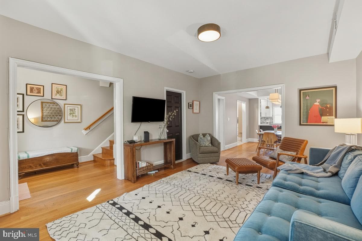 417 Emerson Street NW photo 8