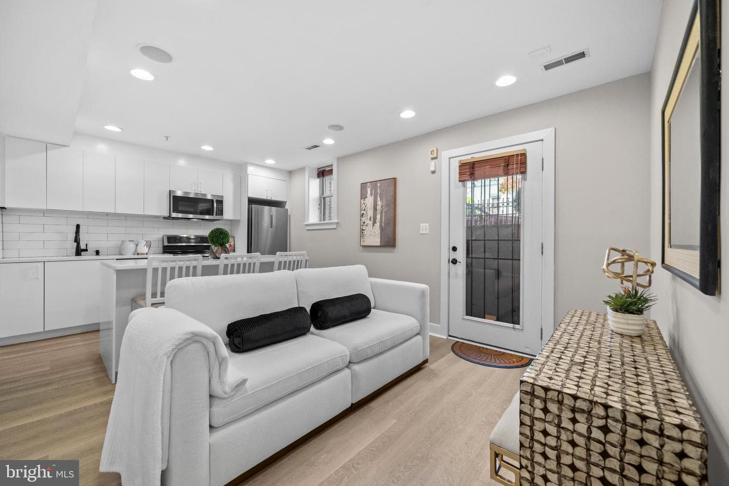 1718 1st Street NW #8 photo 2
