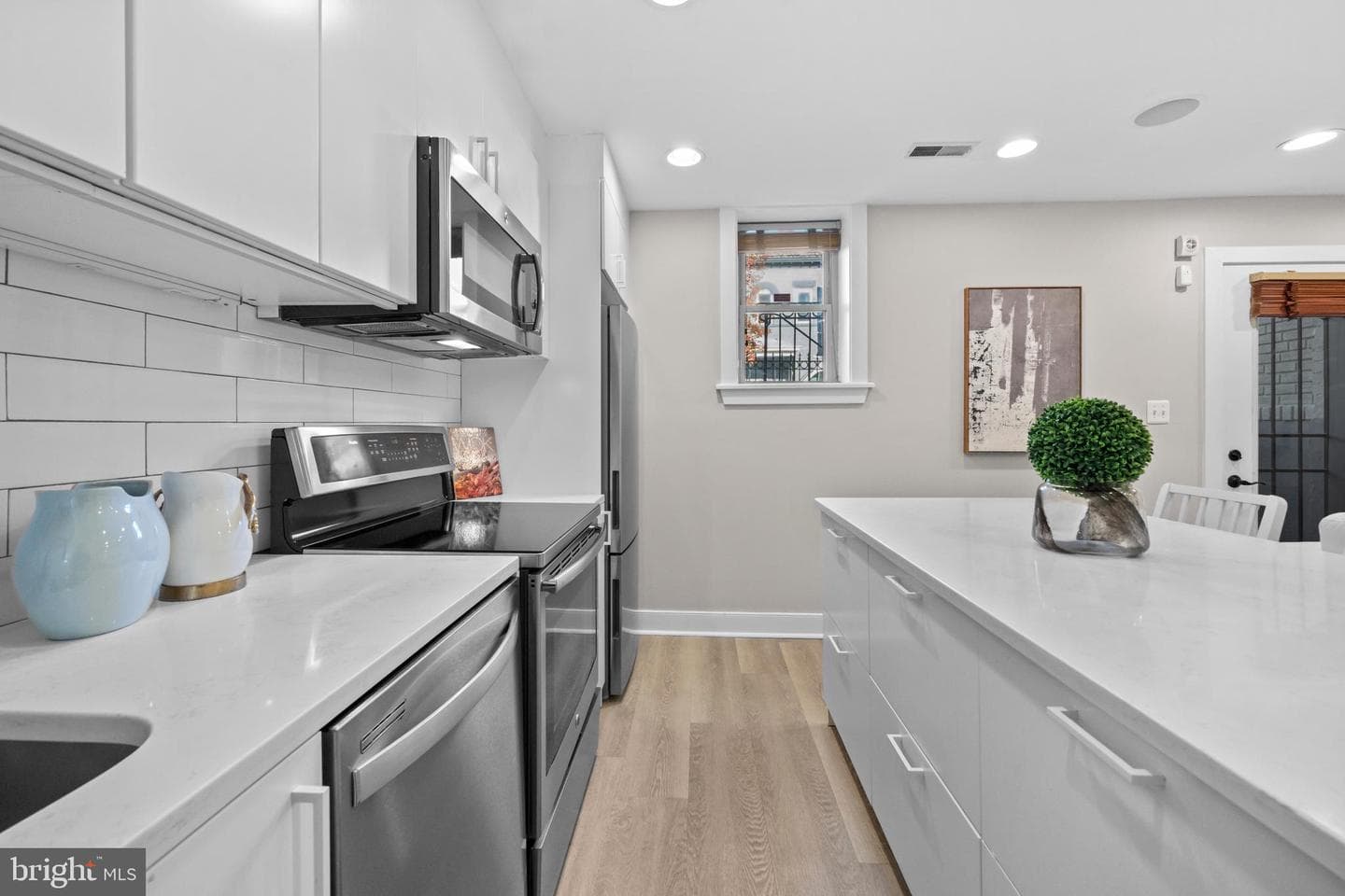 1718 1st Street NW #8 photo 6
