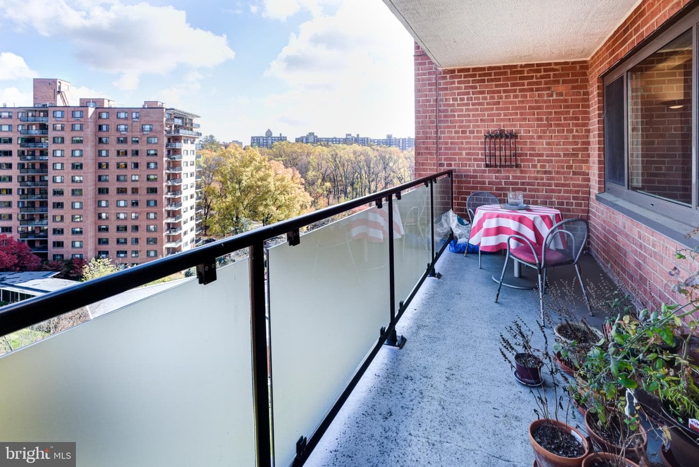 4201 Cathedral Avenue NW #1016w photo 33