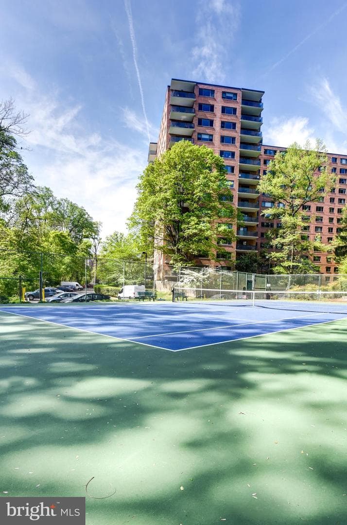 4201 Cathedral Avenue NW #1016w photo 36