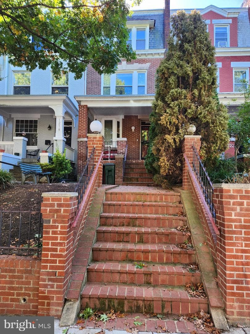 1220 Euclid Street NW
