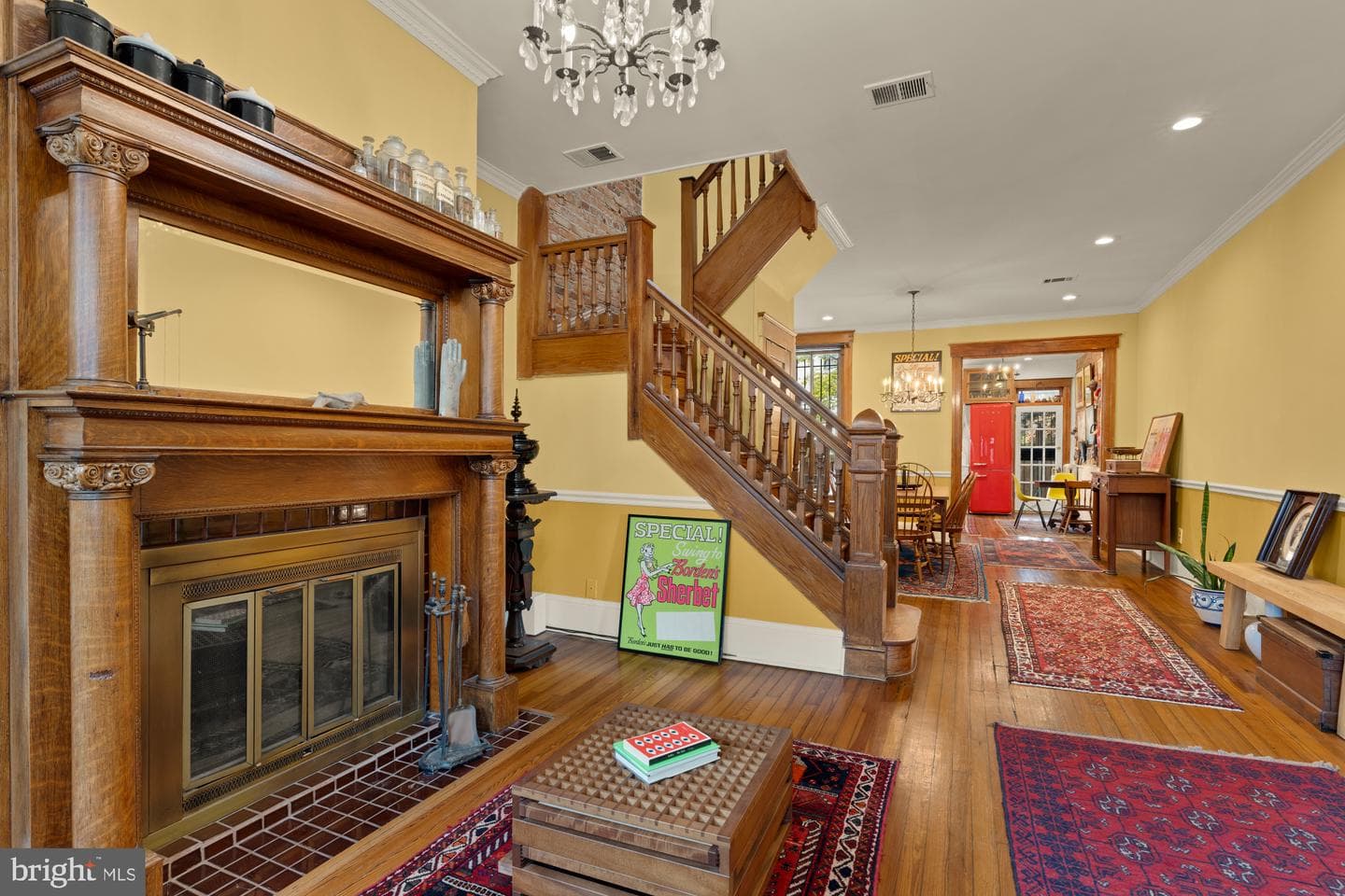 543 11th Street SE photo 3