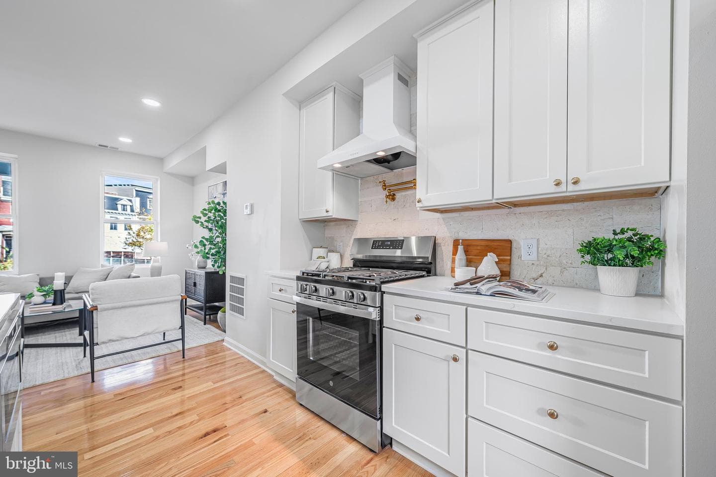 177 V Street NE photo 10