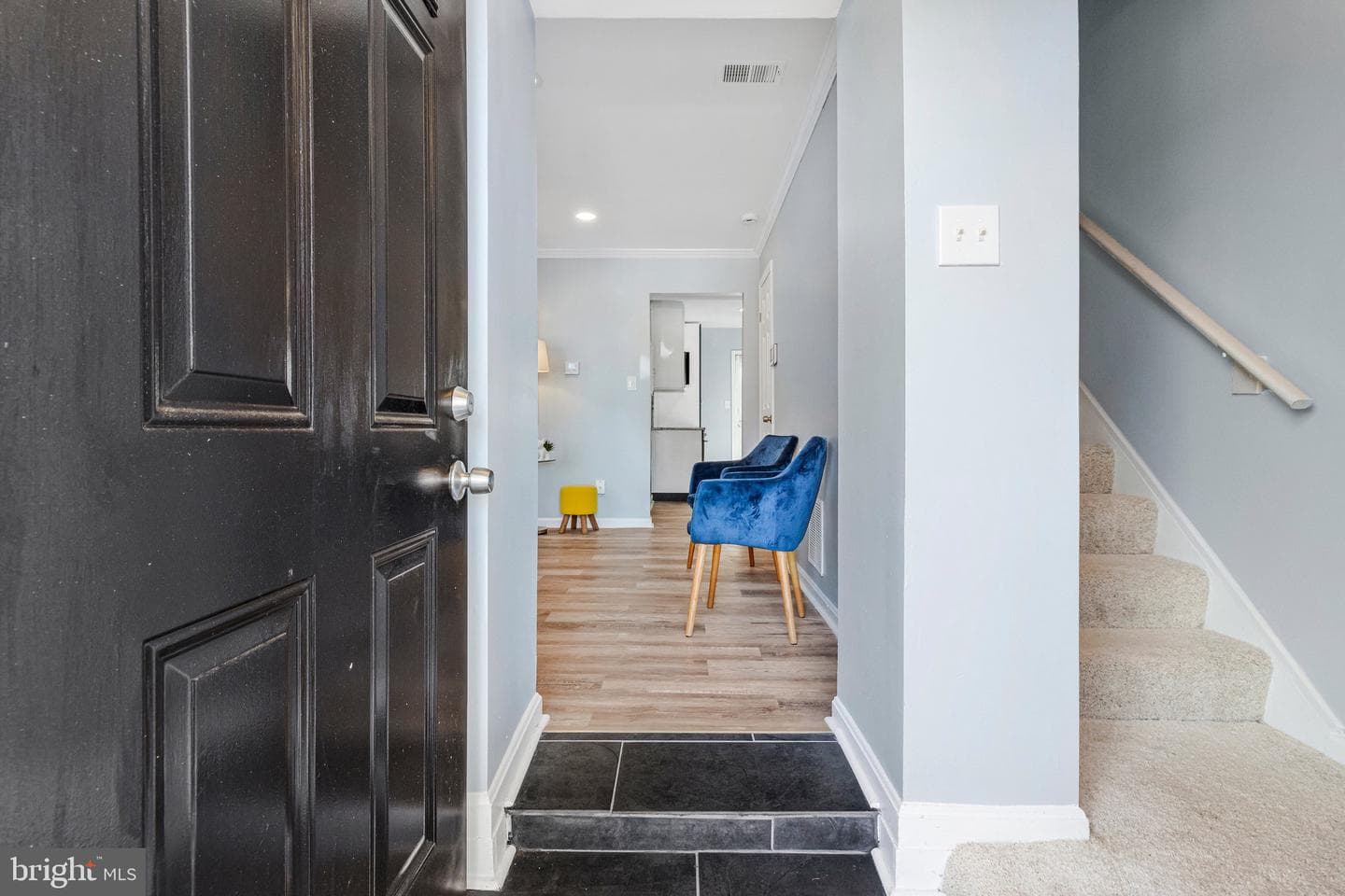 5019 Just Street NE photo 4