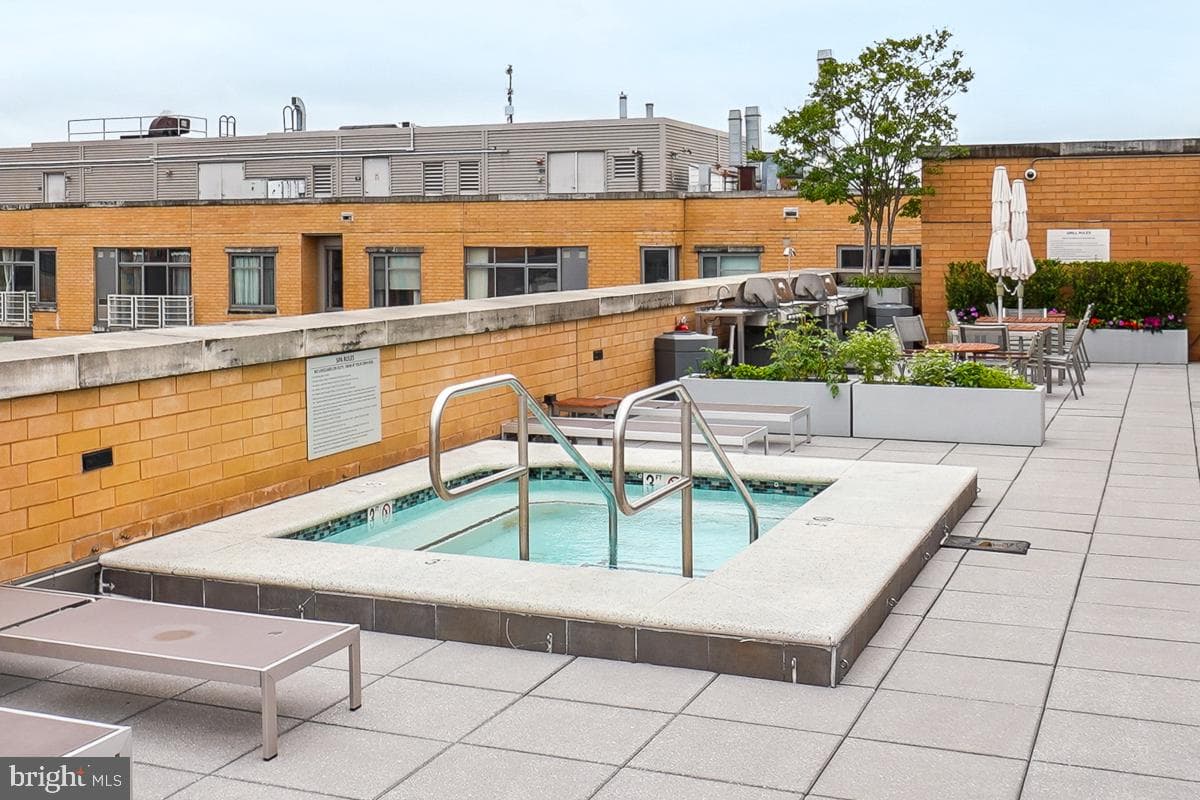475 K Street NW #1126 photo 40