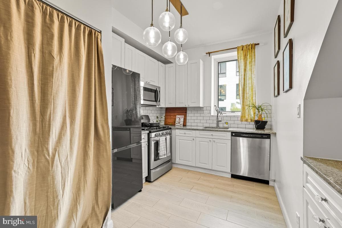1458 Fairmont Street NW #2 photo 10