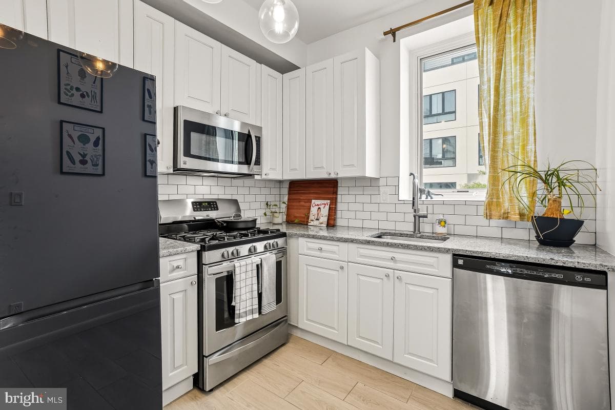 1458 Fairmont Street NW #2 photo 12