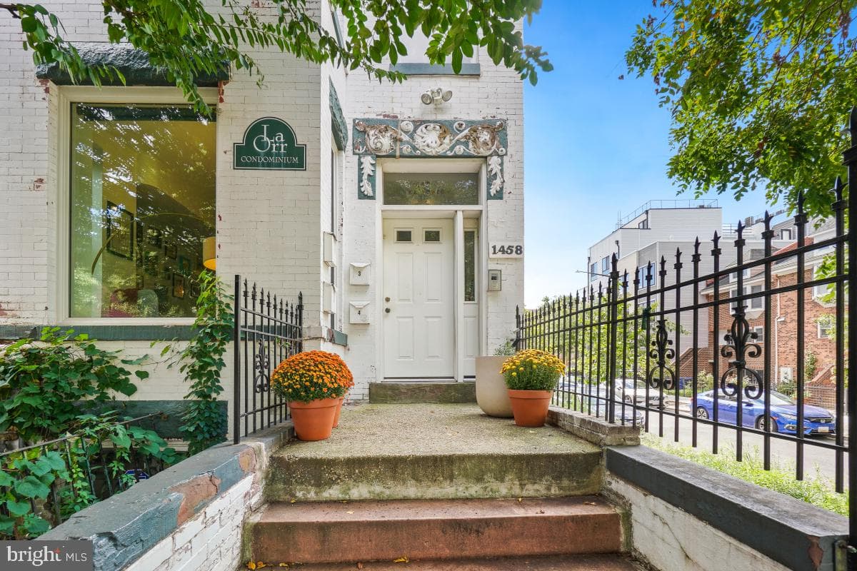 1458 Fairmont Street NW #2 photo 2