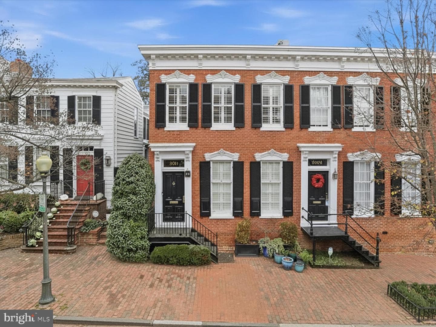 3011 Dumbarton Street NW photo 3