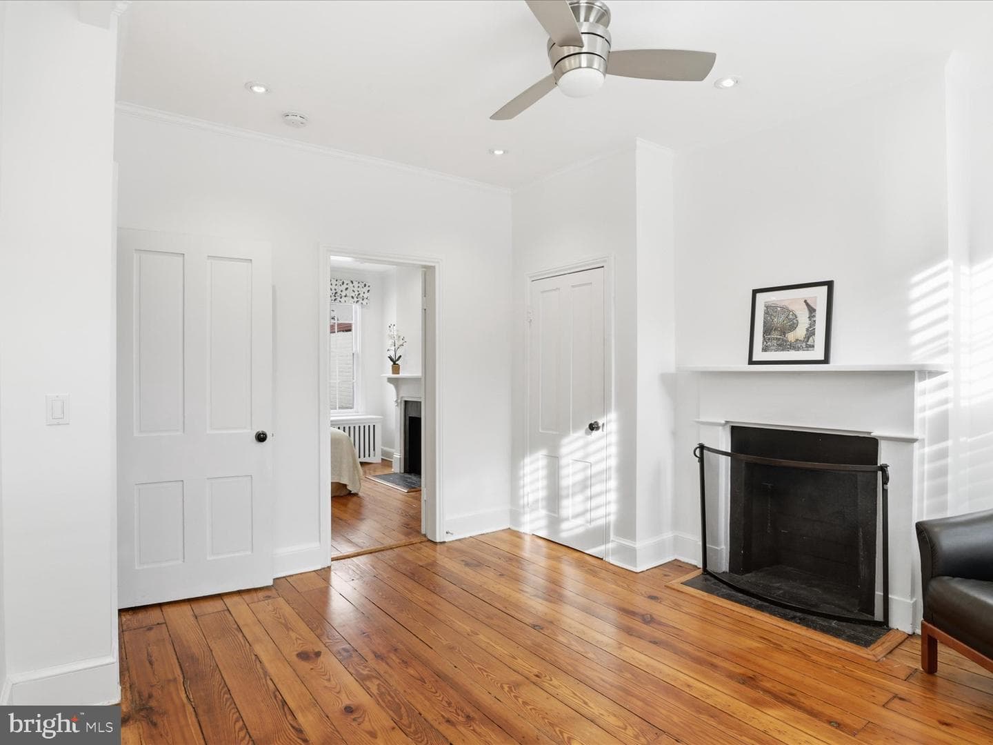 3011 Dumbarton Street NW photo 30