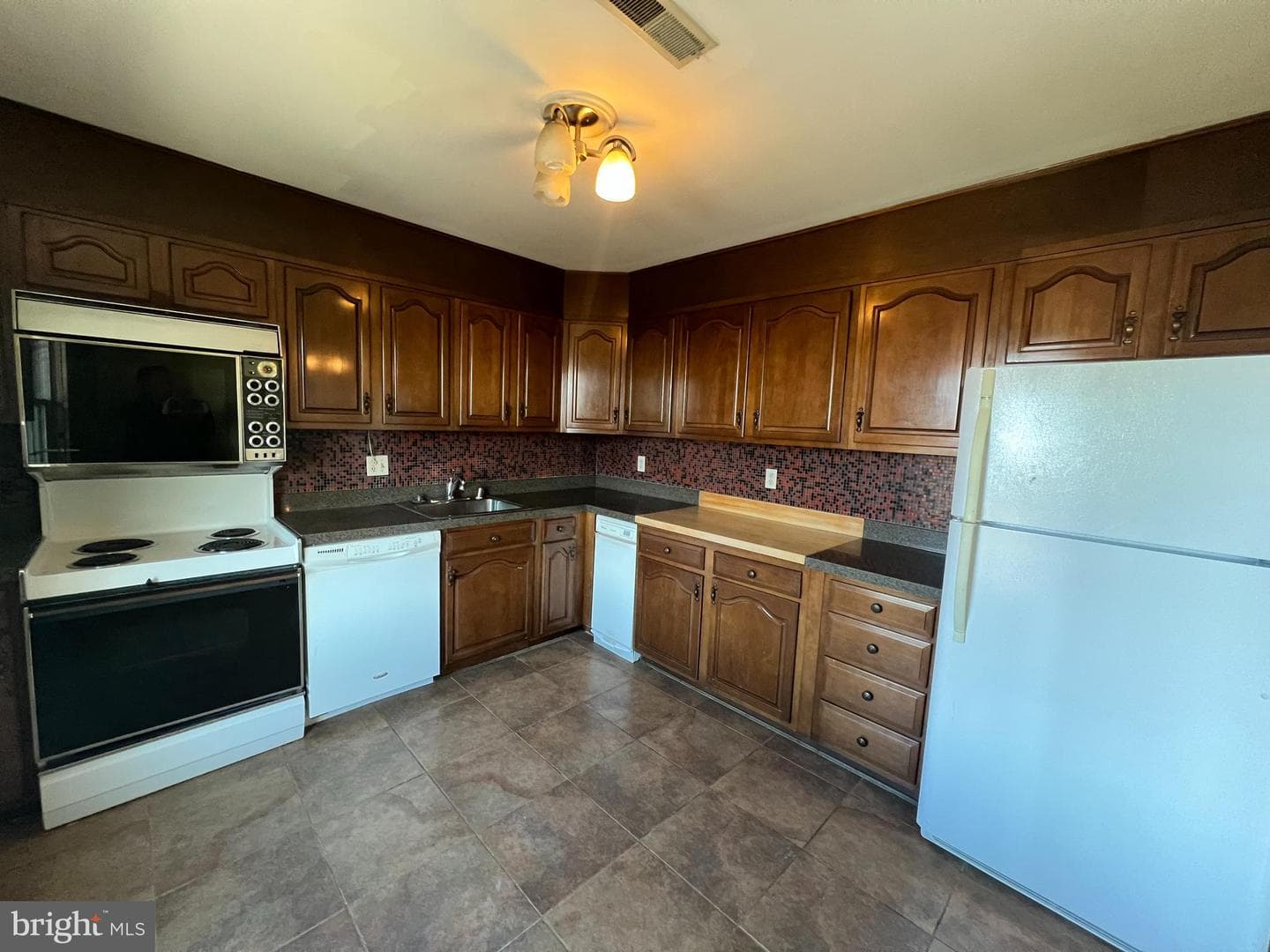 2828 Wisconsin Avenue NW #506 photo 9