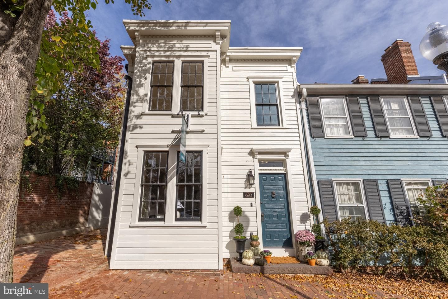 3277 Prospect Street NW photo 2