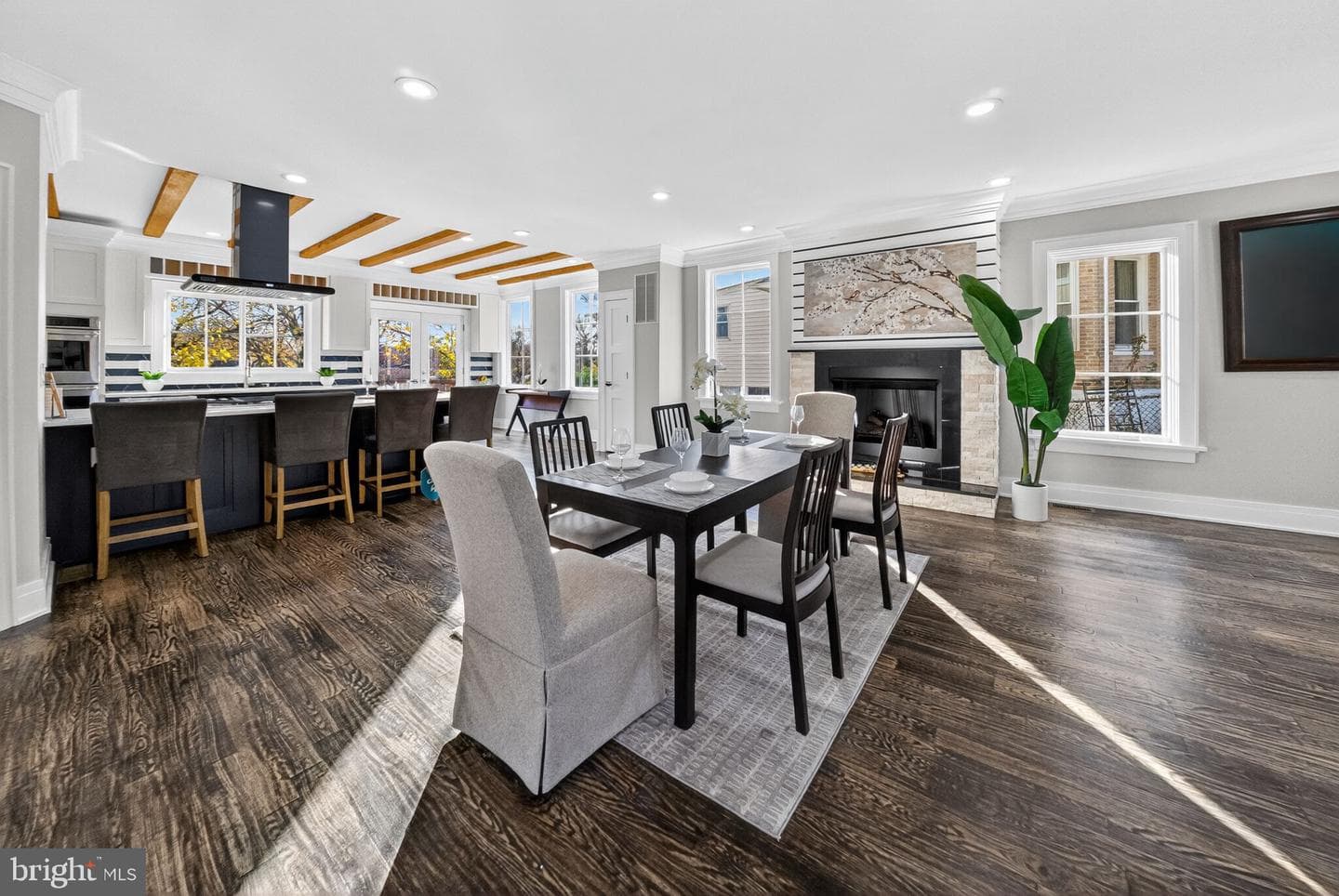 2017 Fulton Place NE photo 11