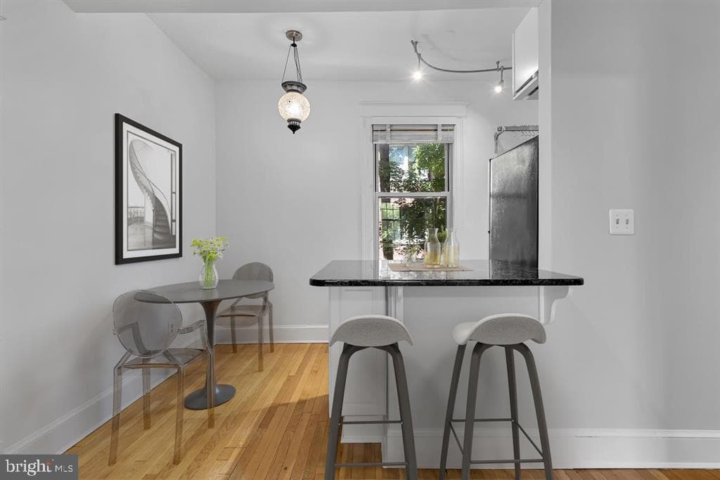 18 9th Street NE #302 photo 11