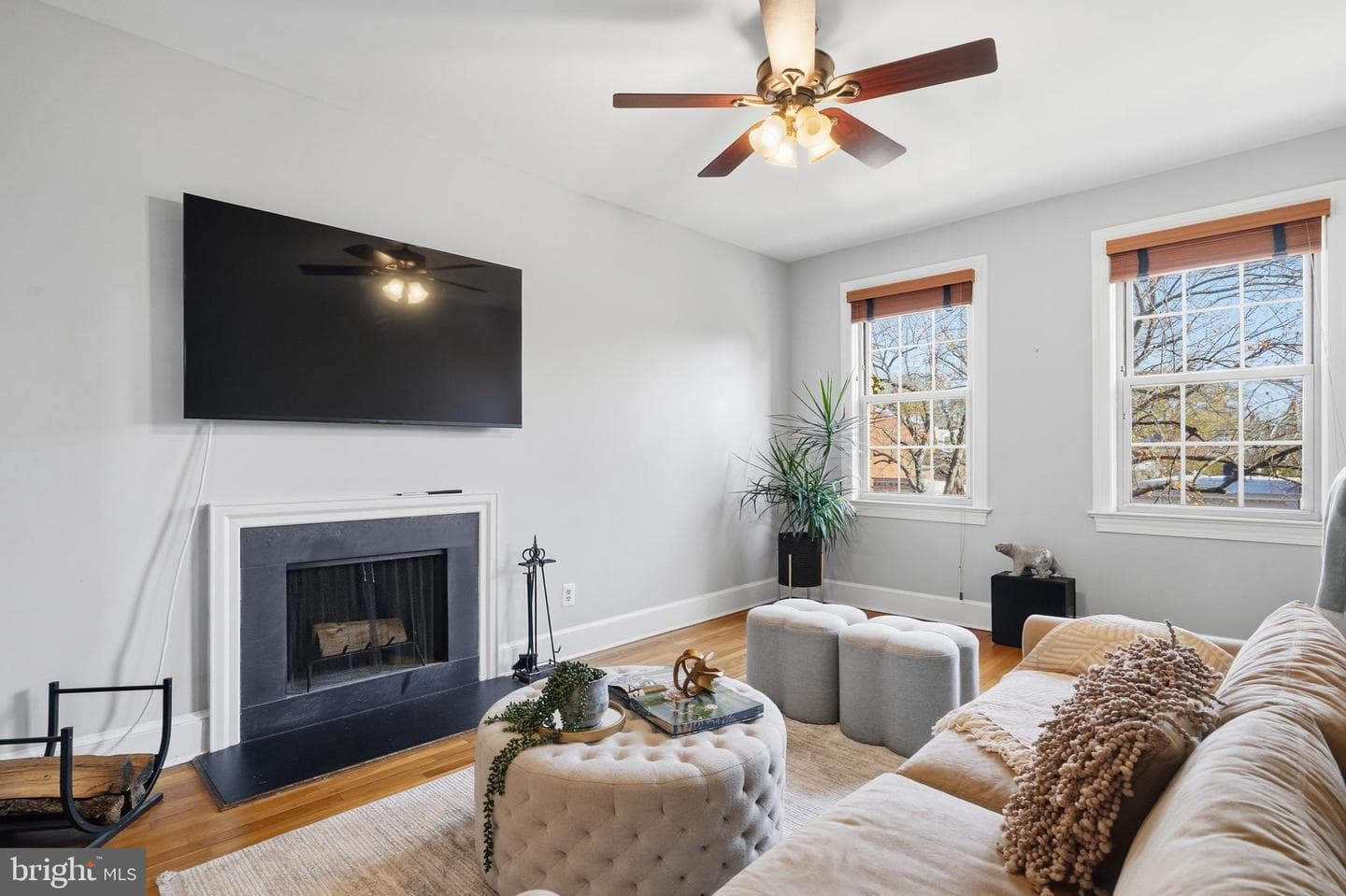 18 9th Street NE #302 photo 7